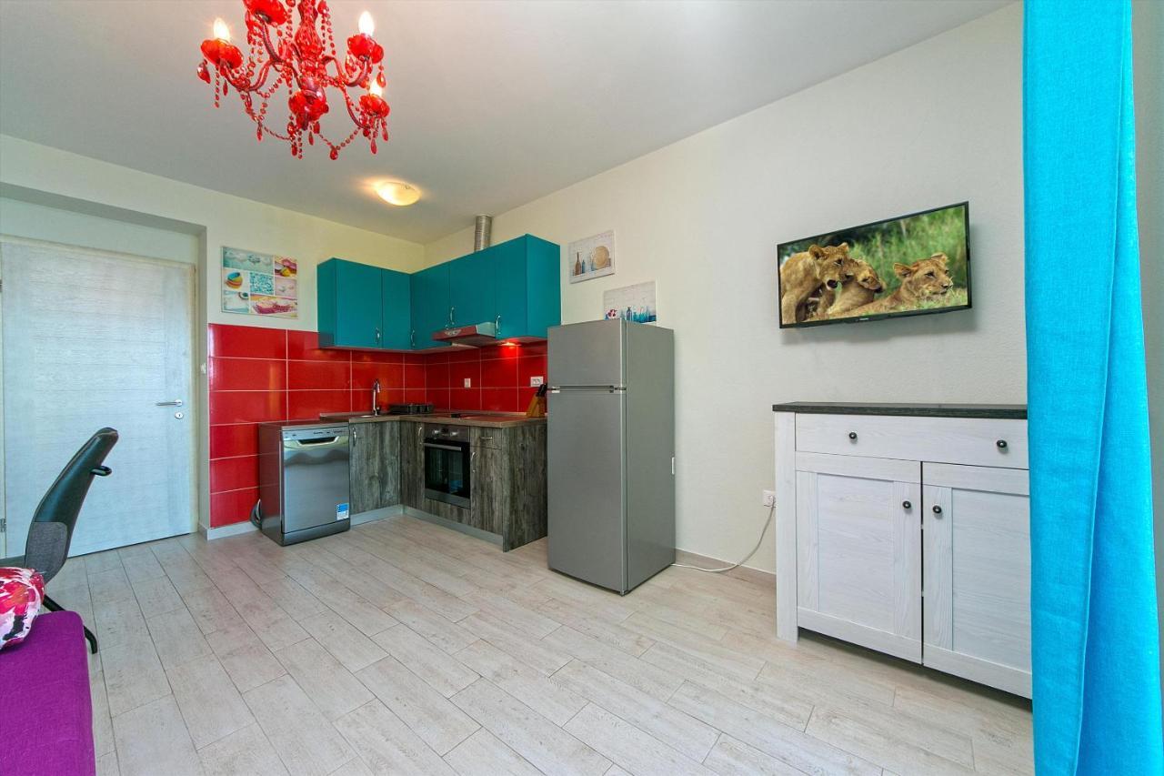 Apartments La Flor Брела Екстер'єр фото